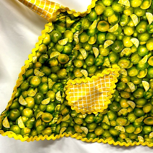 Hand crafted Apron Lime Pattern Green and Yellow - Picture 5 of 6